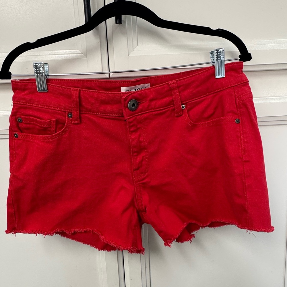DL1961 Red Women's Denim Shorts 28